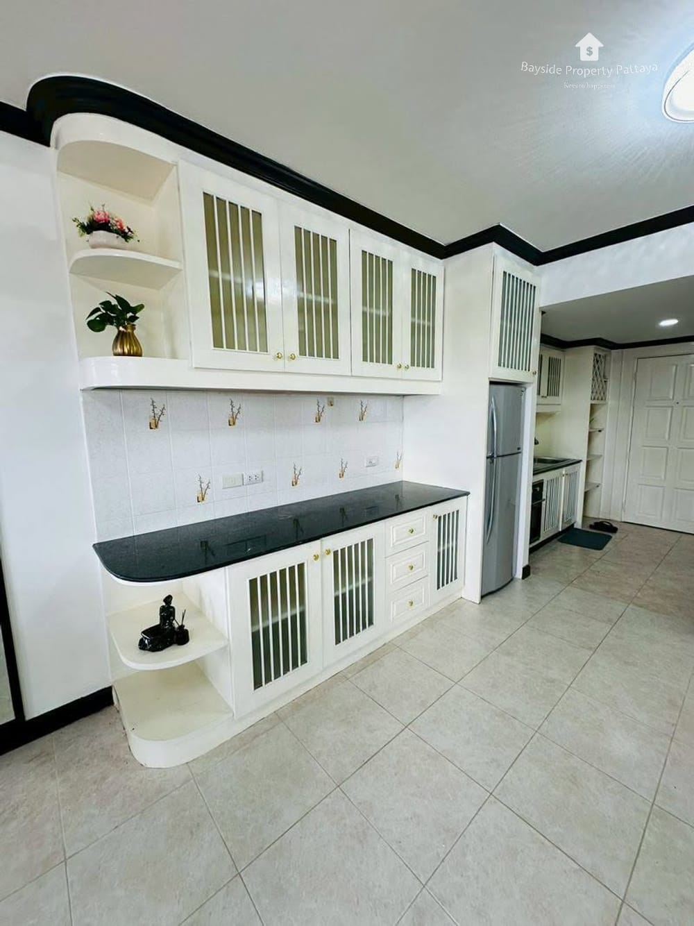 Stunning 1-Bedroom Sea View Condo for Sale at Keang Talay Condominium, Pratumnak 10
