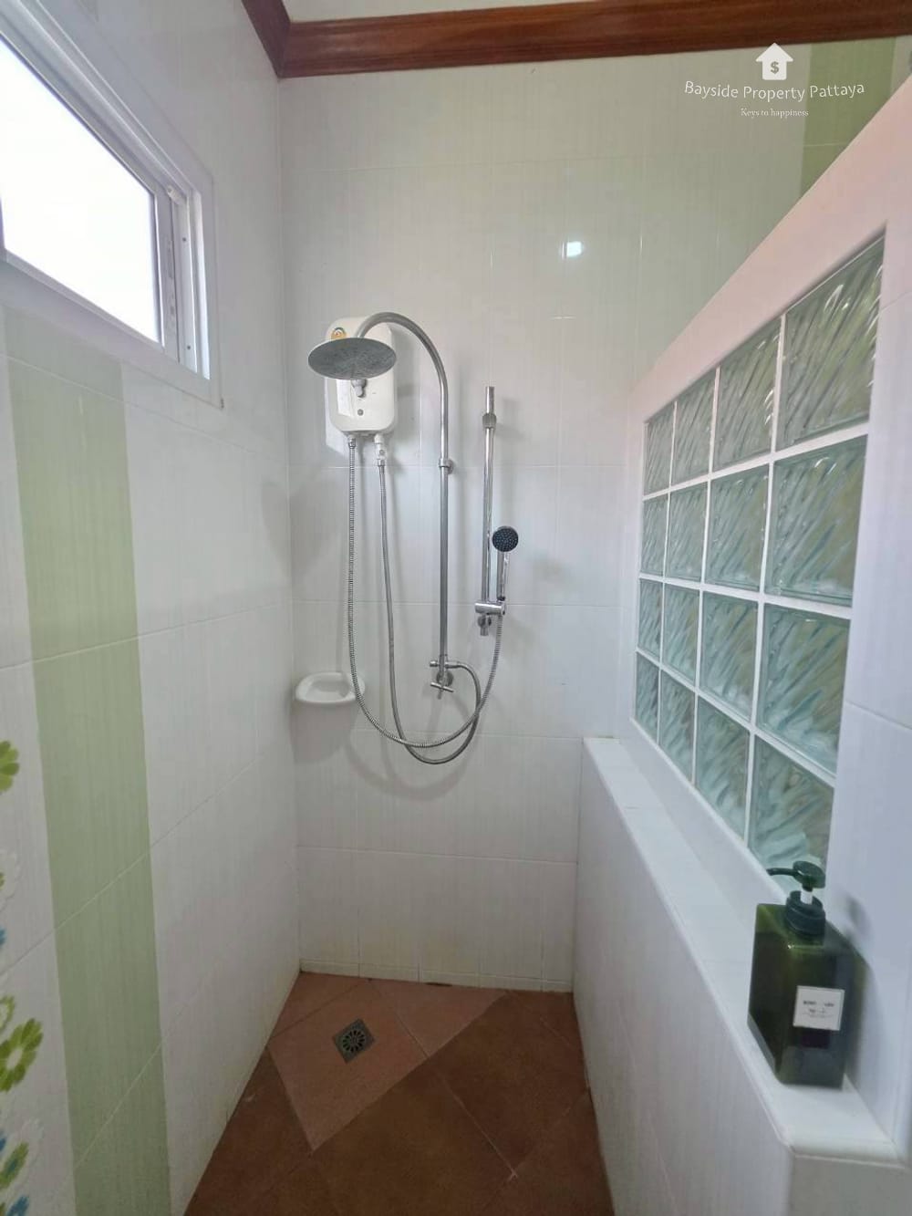 Spacious 3-Bedroom Pool Villa for Sale in Bang Saray, Pattaya with Air Conditioning 10
