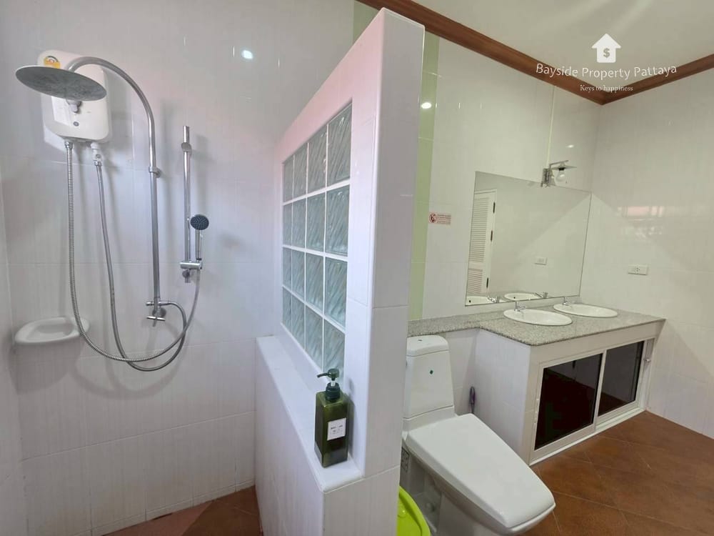 Spacious 3-Bedroom Pool Villa for Sale in Bang Saray, Pattaya with Air Conditioning 11