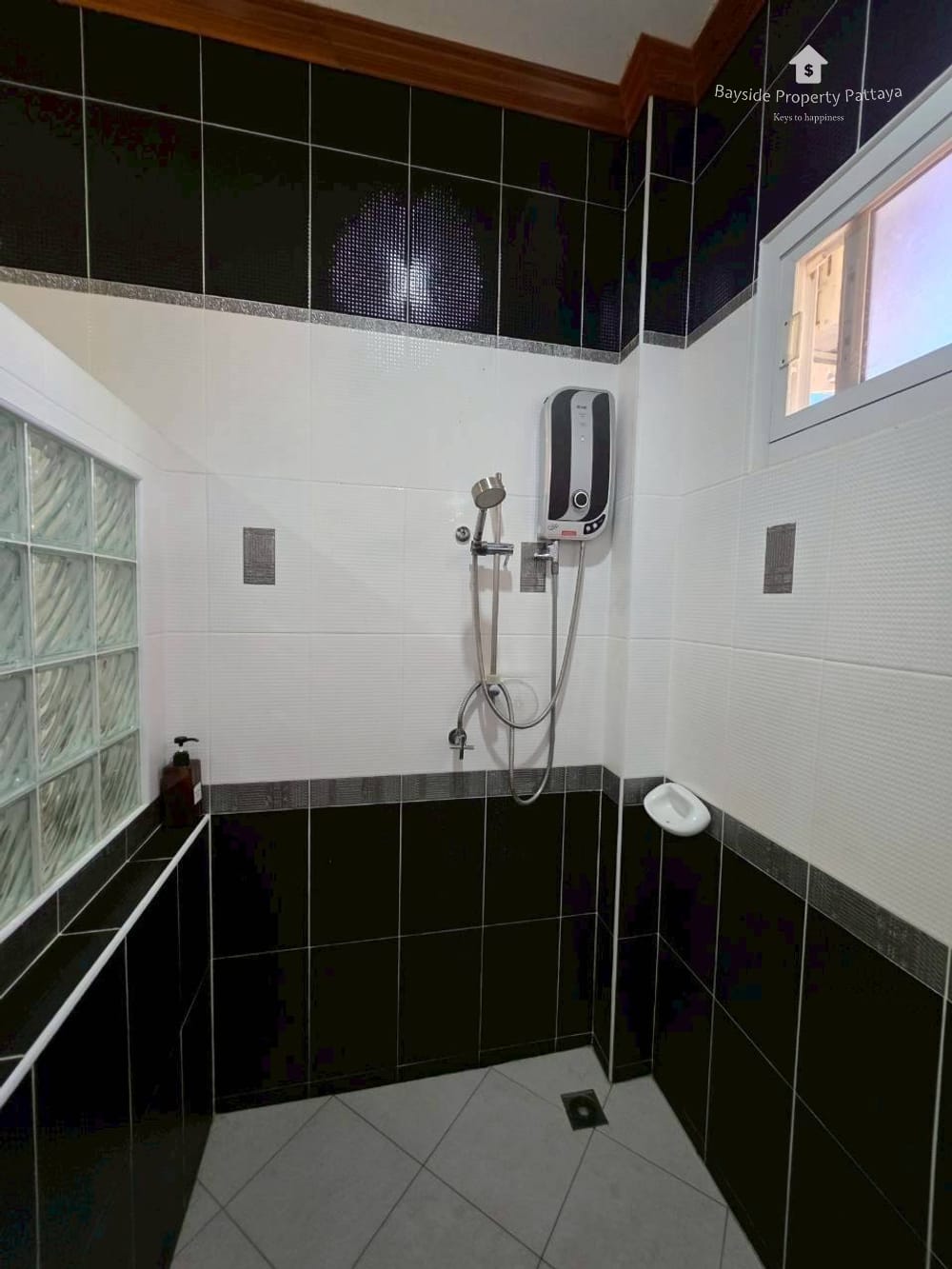 Spacious 3-Bedroom Pool Villa for Sale in Bang Saray, Pattaya with Air Conditioning 14