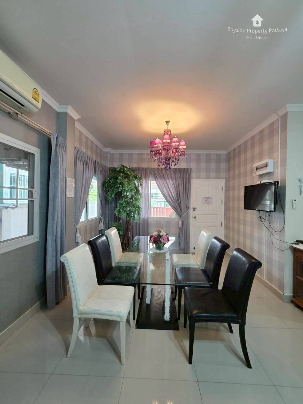 Spacious 3-Bedroom Pool Villa for Sale in Bang Saray, Pattaya with Air Conditioning 34