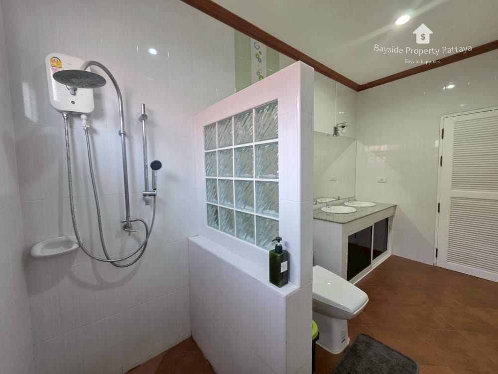 Spacious 3-Bedroom Pool Villa for Sale in Bang Saray, Pattaya with Air Conditioning 44