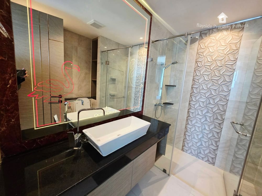 Beachfront 1-Bedroom Condo for Sale at The Riviera Ocean Drive, Jomtien Pattaya with 24/7 Security 9