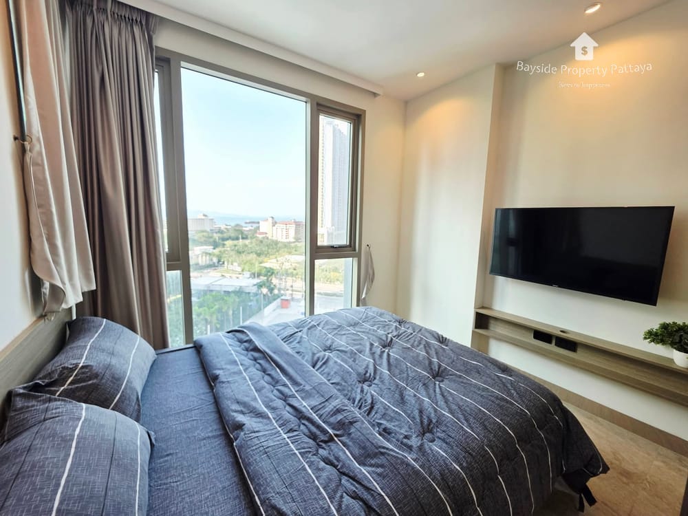 Beachfront 1-Bedroom Condo for Sale at The Riviera Ocean Drive, Jomtien Pattaya with 24/7 Security 2