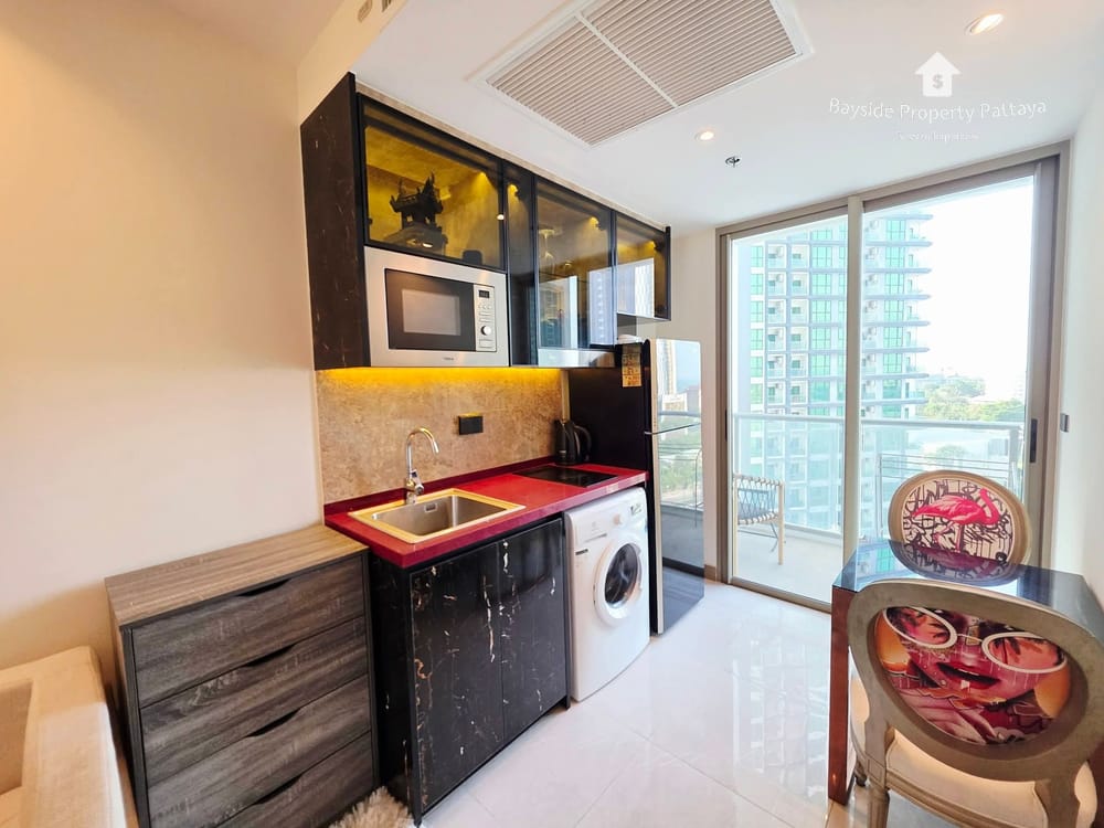 Beachfront 1-Bedroom Condo for Sale at The Riviera Ocean Drive, Jomtien Pattaya with 24/7 Security 8