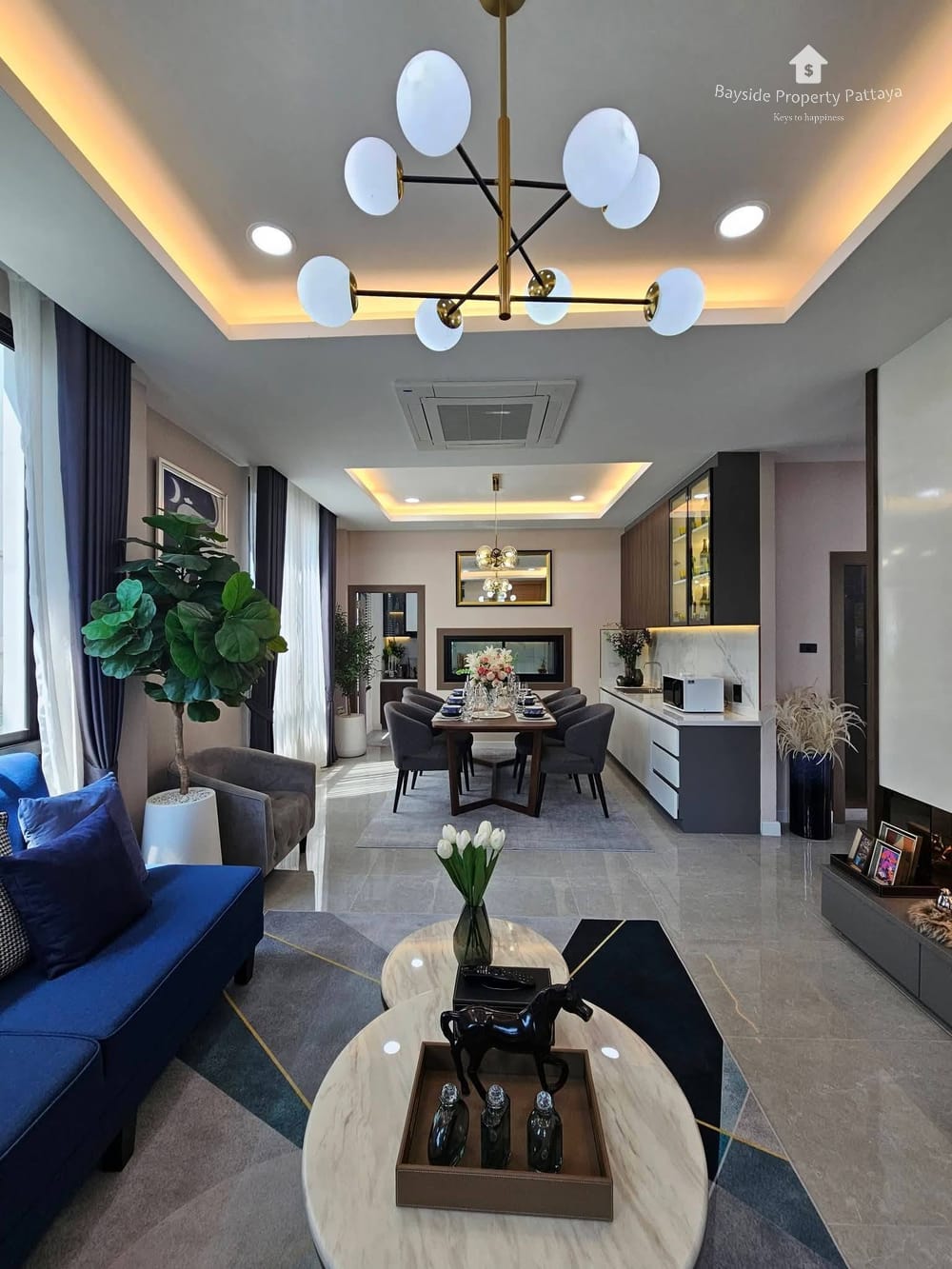 Spacious 4-Bedroom Villa for Sale in East Pattaya - Pet Friendly with Air Conditioning 2