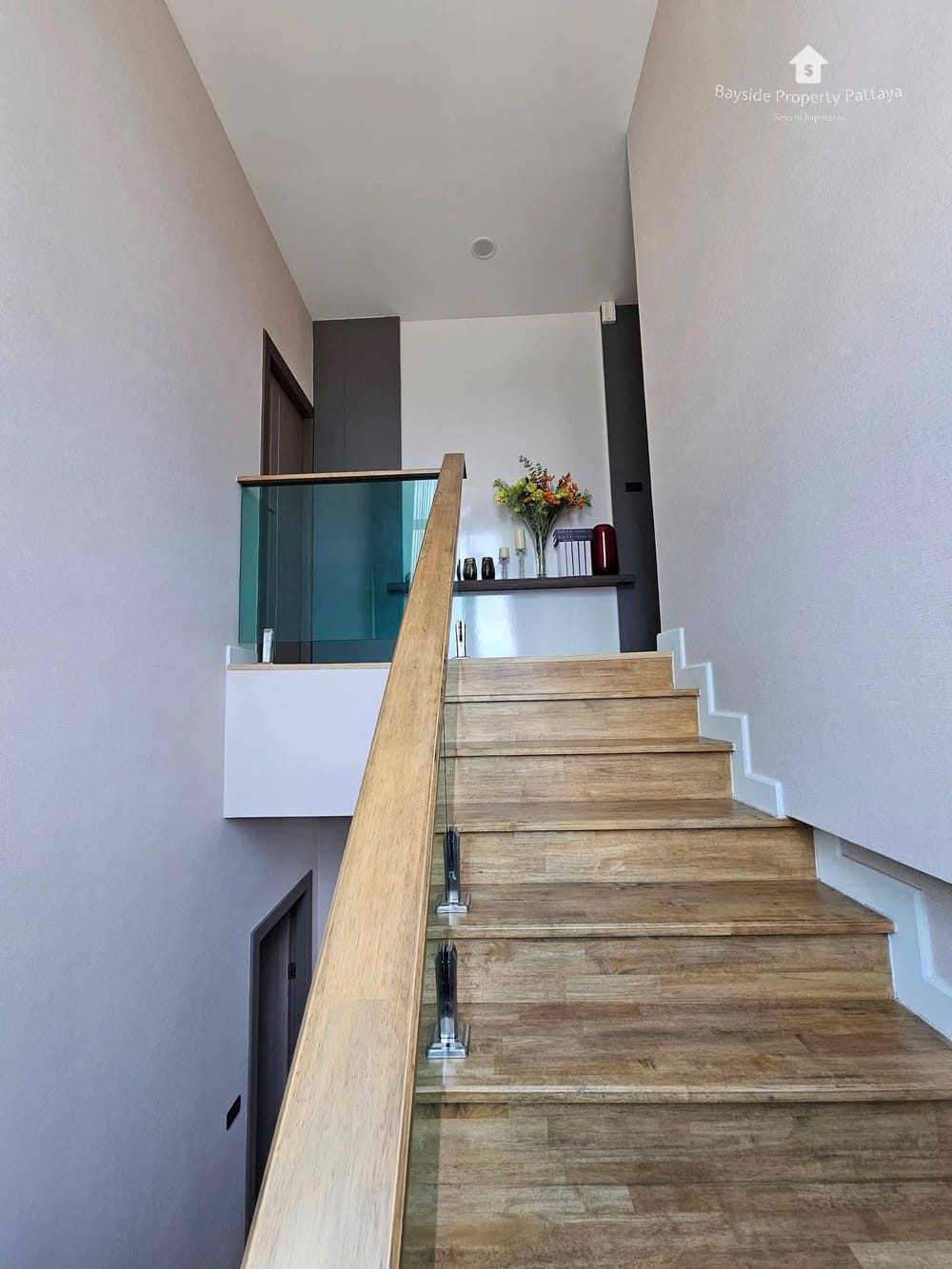 Spacious 4-Bedroom Villa for Sale in East Pattaya - Pet Friendly with Air Conditioning 8