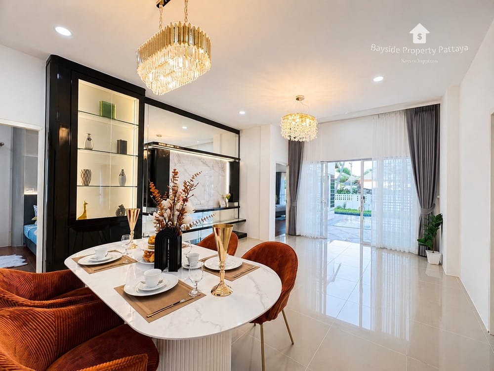 Spacious 5-Bedroom House for Rent in Nong Pla Lai, Pattaya with Air Conditioning 2