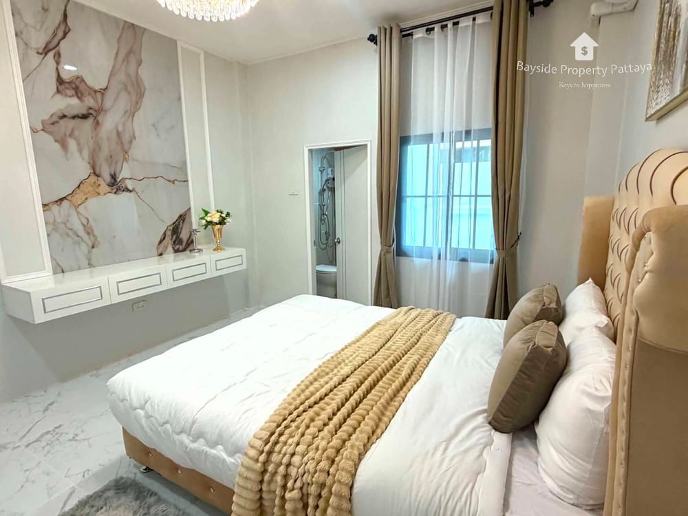ขาย 4 ห้องนอน พูลวิลล่า ใน พัทยาตะวันออก, พัทยา 6