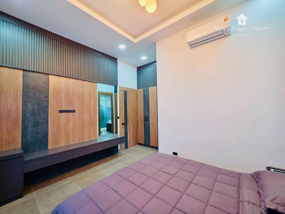 ขาย 3 ห้องนอน พูลวิลล่า ใน พัทยาตะวันออก, พัทยา 12