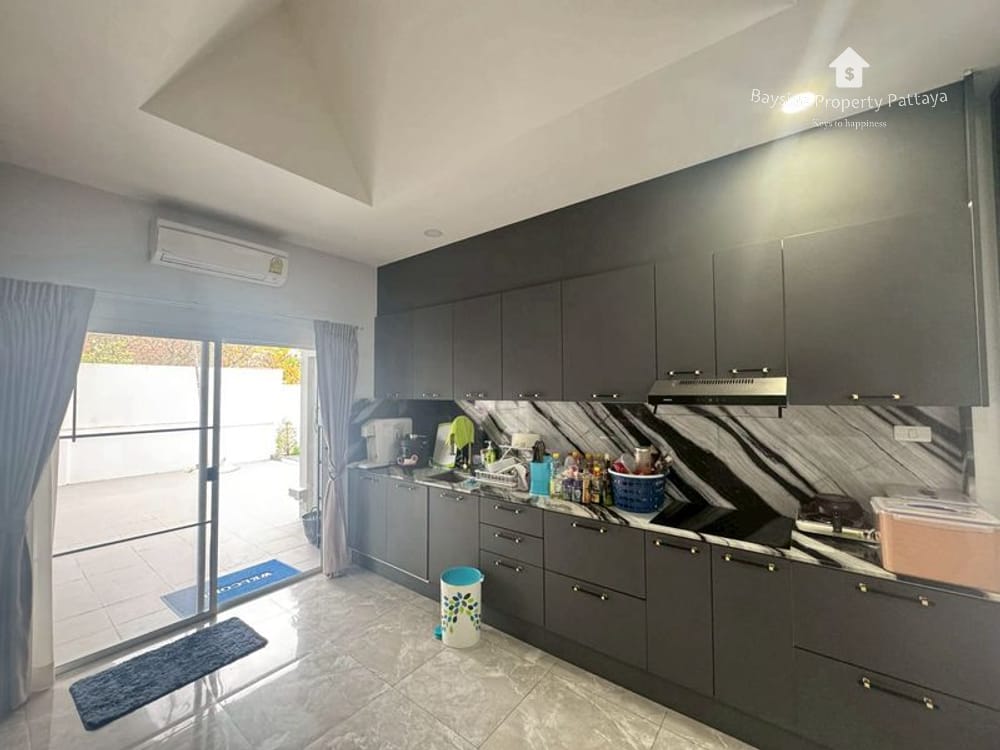 Spacious 4 Bedroom Detached House for Sale in East Pattaya - Conveniently Near Main Road 12