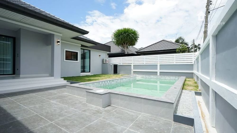 Stunning 3-Bedroom Pool Villa for Sale in Nong Pla Lai, Pattaya - Pet Friendly with Air Conditioning 3