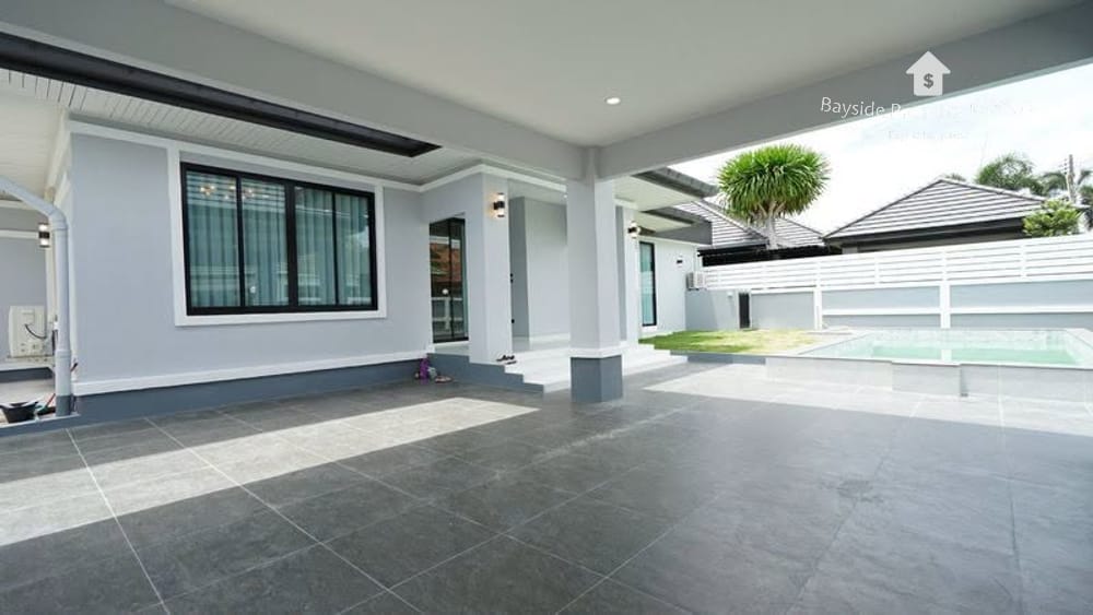 Stunning 3-Bedroom Pool Villa for Sale in Nong Pla Lai, Pattaya - Pet Friendly with Air Conditioning 8