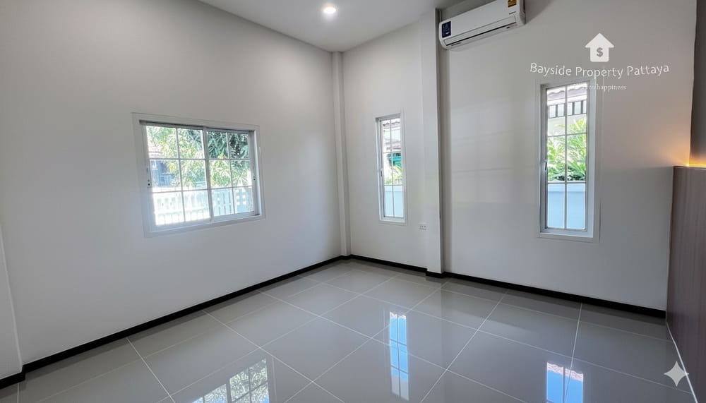 Geräumiges Einfamilienhaus mit 3 Schlafzimmern und Klimaanlage in Nong Pla Lai, Pattaya 5