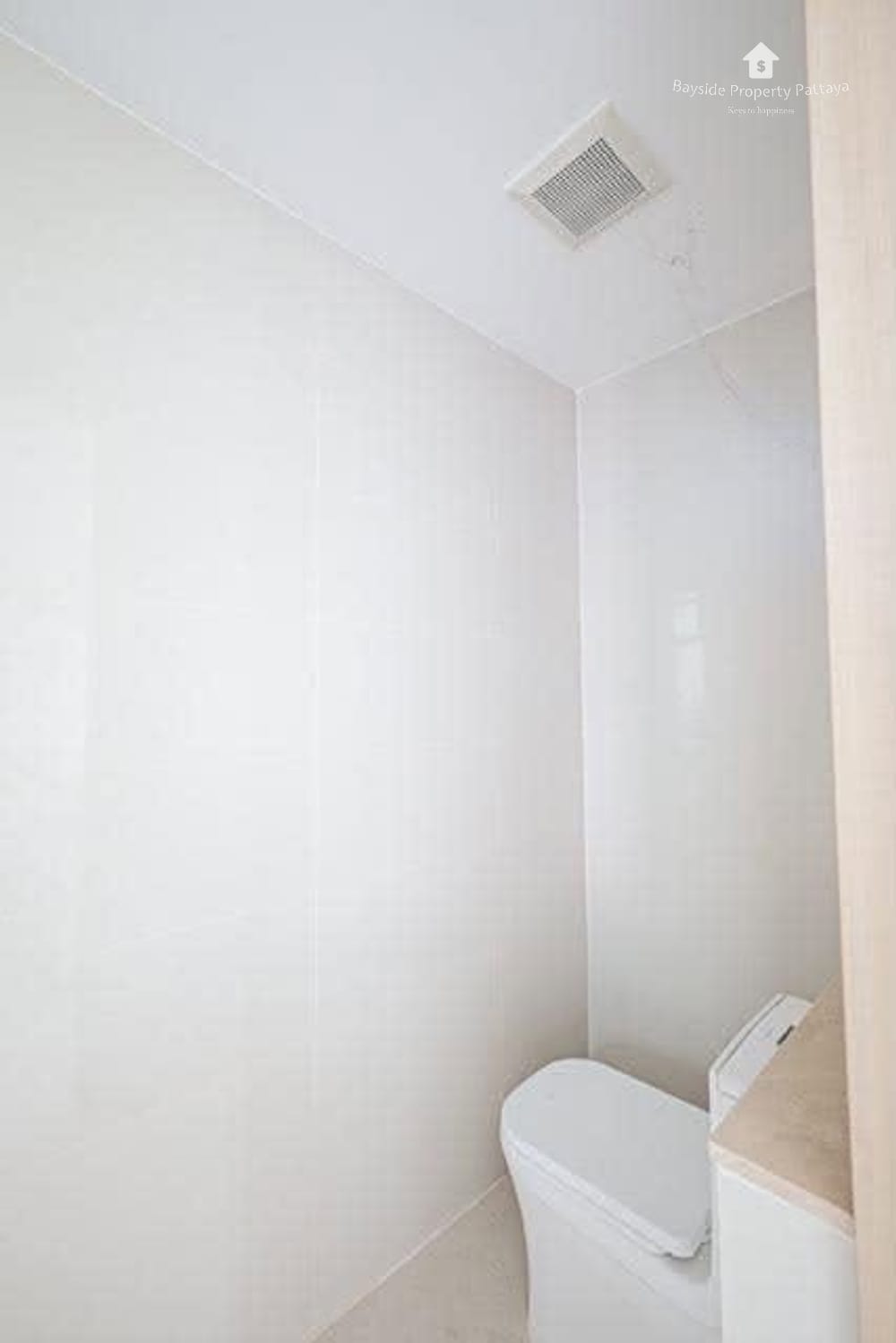 5-Bedroom Penthouse with Sea View for Sale in The Riviera Jomtien, Pattaya 11