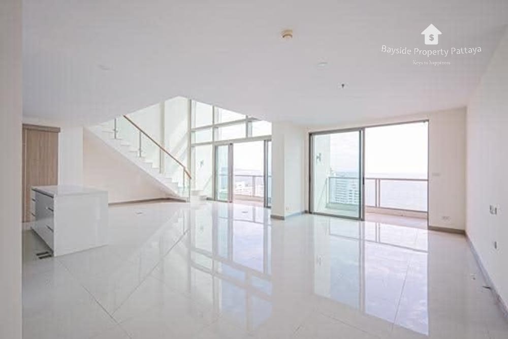 5-Bedroom Penthouse with Sea View for Sale in The Riviera Jomtien, Pattaya 24