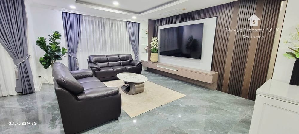 芭提雅市中心Nova Atrium公寓105平米2室3卫出租 2