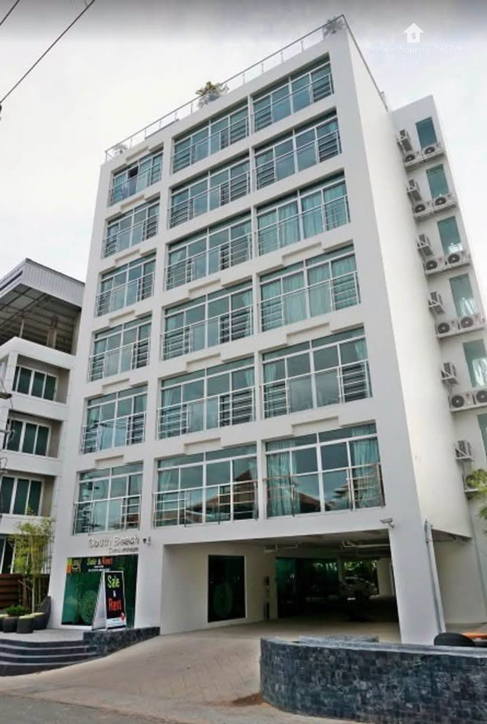 Stylish Studio for Sale in South Beach, Pratumnak, Pattaya with City View and Air Conditioning 1