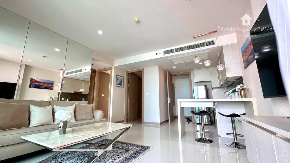 Luxury 2-Bedroom Condo with Sea View at The Riviera Wong Amat Beach, Pattaya 6