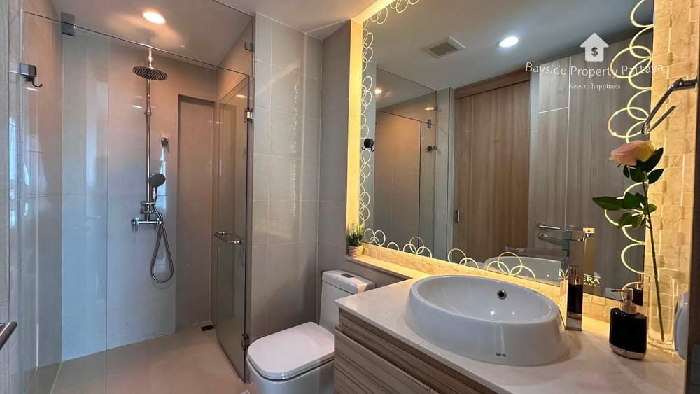 Luxury 2-Bedroom Condo with Sea View at The Riviera Wong Amat Beach, Pattaya 14
