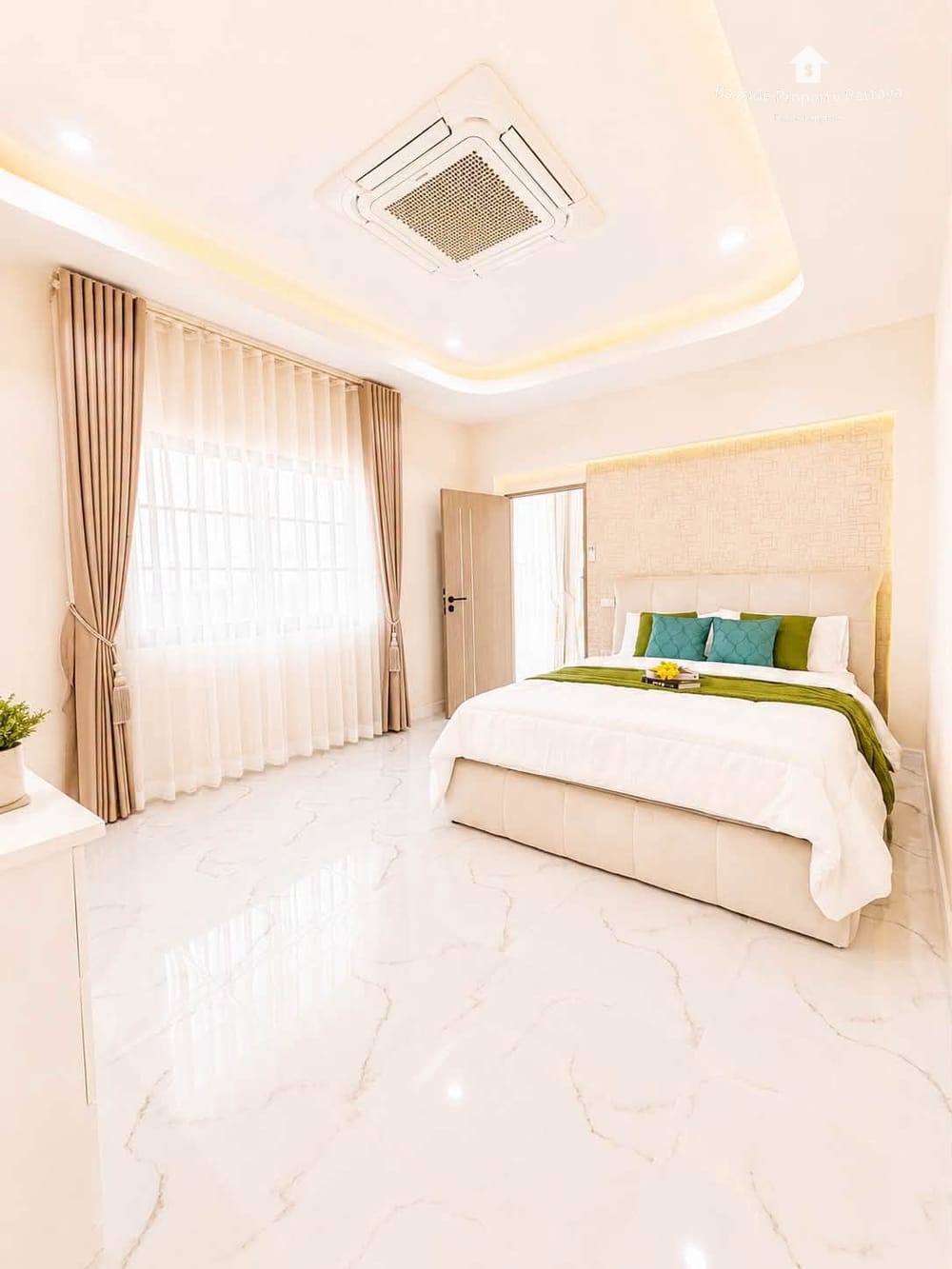 Продам 4-к. виллу, 250м², в Chockchai Garden Home 2, Восточная Паттайя 8