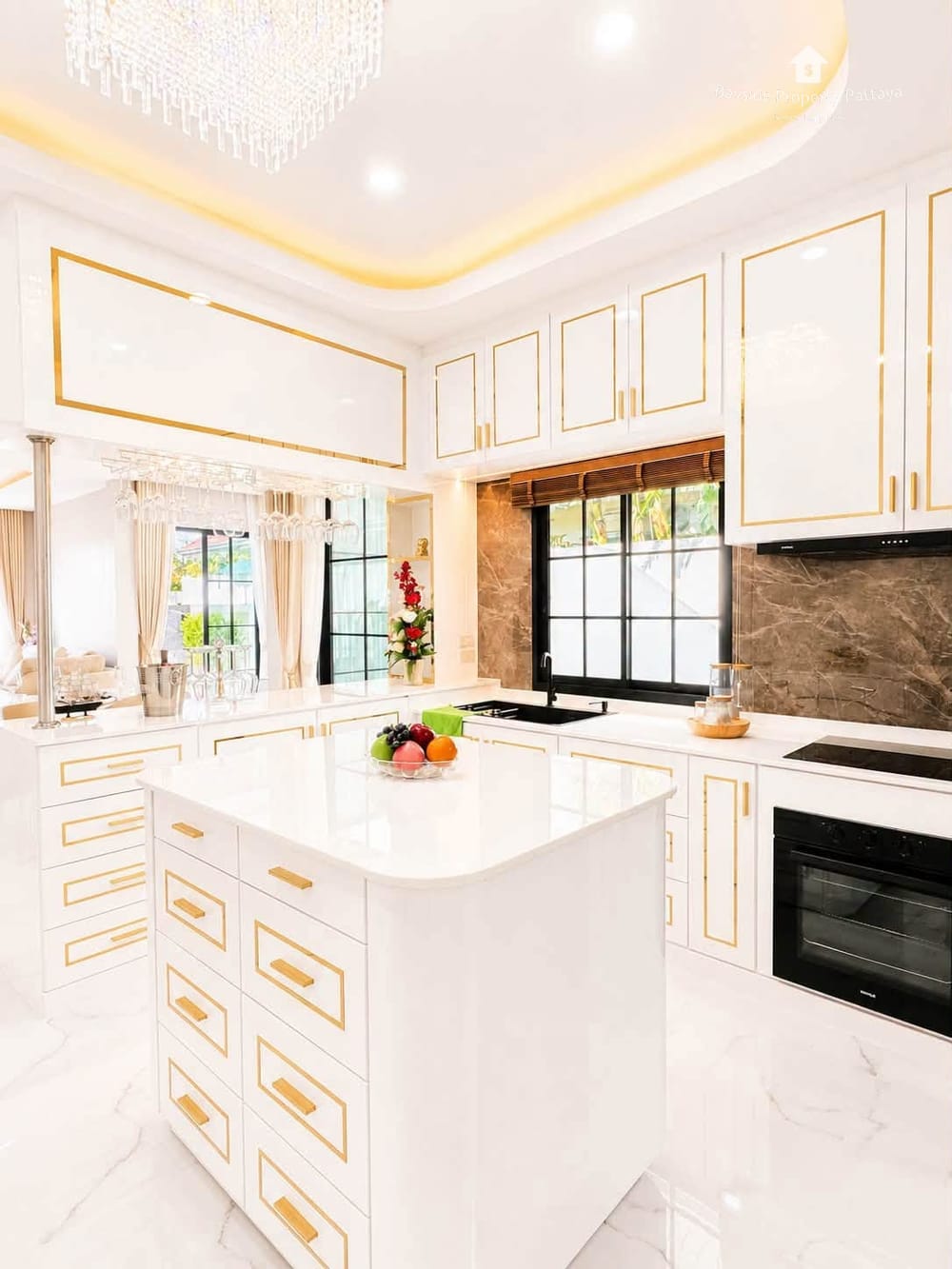 Продам 4-к. виллу, 250м², в Chockchai Garden Home 2, Восточная Паттайя 10