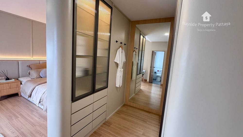 Geräumiges Haus mit 3 Schlafzimmern in Nong Pla Lai, Pattaya mit Klimaanlage 7