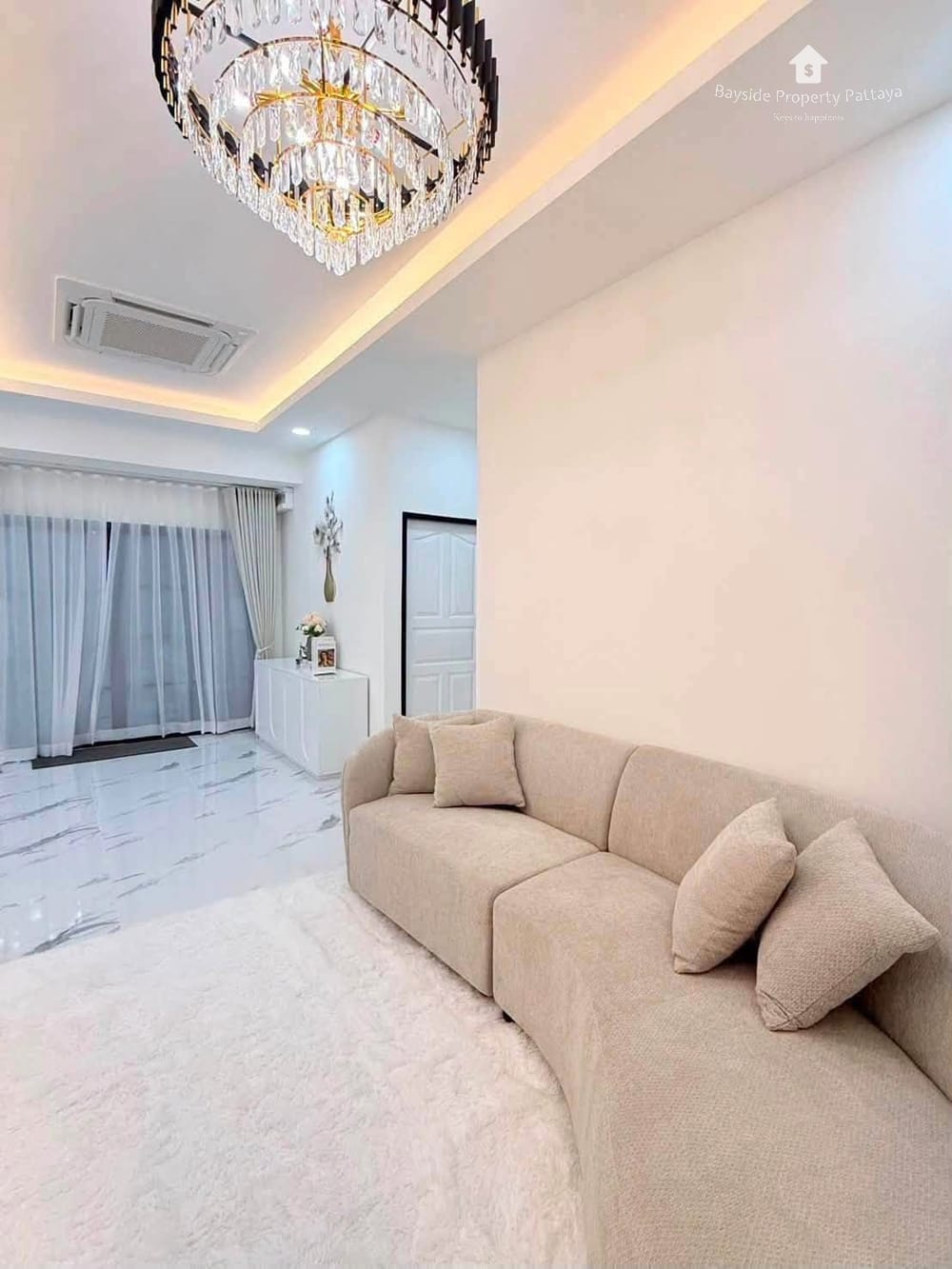3-Bedroom Pet-Friendly House with Air Conditioning for Sale in Nong Pla Lai, Pattaya 10