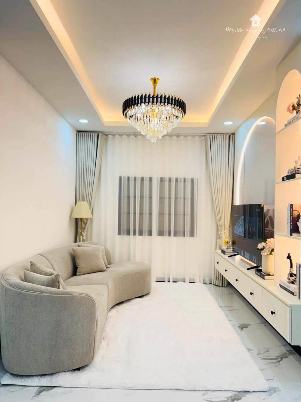 3-Bedroom Pet-Friendly House with Air Conditioning for Sale in Nong Pla Lai, Pattaya 14