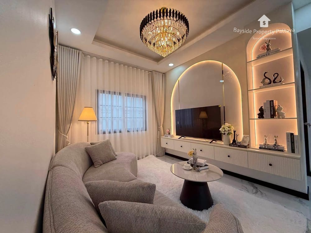 3-Bedroom Pet-Friendly House with Air Conditioning for Sale in Nong Pla Lai, Pattaya 19