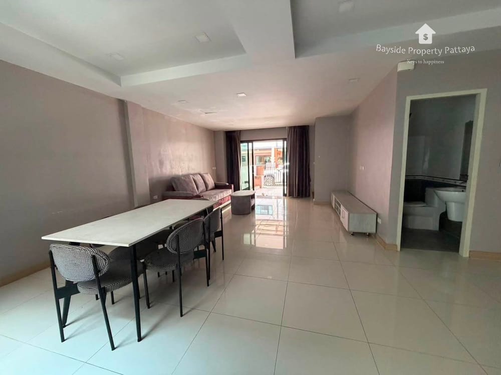 for-sale-3-bedroom-townhouse-in-the-lake-huay-yai-east-pattaya-bpp-421 2