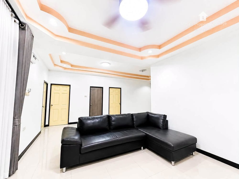 spacious-3-bedroom-detached-house-for-rent-in-east-pattaya-with-city-view-and-air-conditioning-bpp-423 4