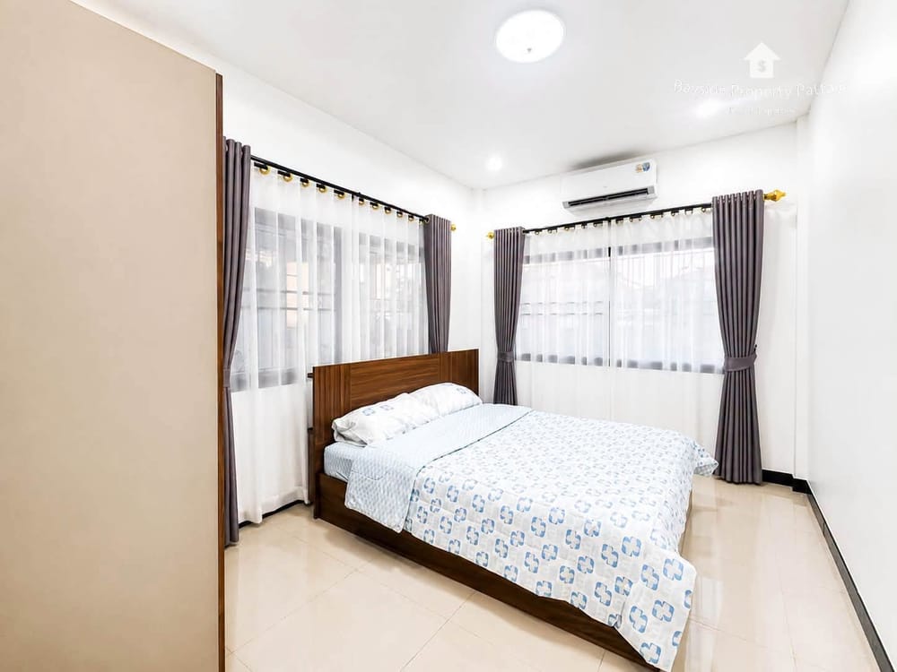 Geräumiges Einfamilienhaus (3 Schlafzimmer) zu vermieten in East Pattaya mit Stadtblick und Klimaanlage 8