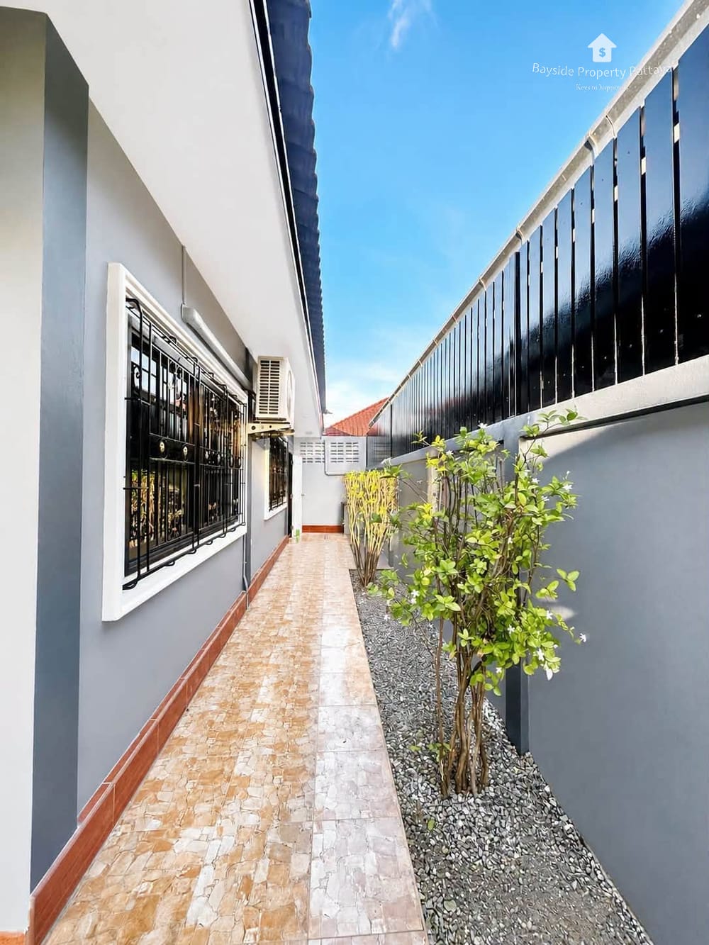 Geräumiges Einfamilienhaus (3 Schlafzimmer) zu vermieten in East Pattaya mit Stadtblick und Klimaanlage 14