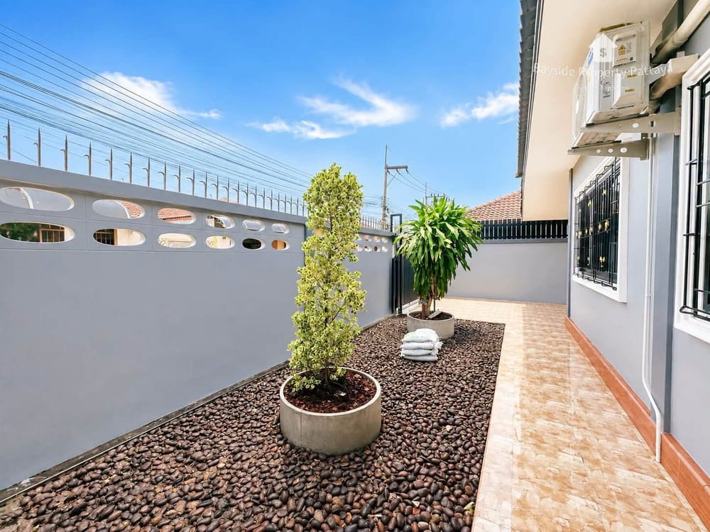 Geräumiges Einfamilienhaus (3 Schlafzimmer) zu vermieten in East Pattaya mit Stadtblick und Klimaanlage 17