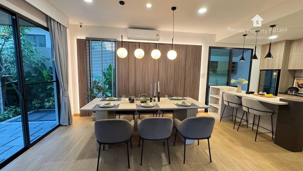 Продается 4-к. вилла, 350м², в ЖК «Nong Pla Lai», Паттайя 10