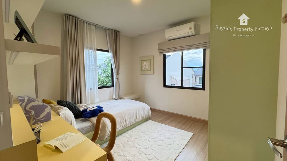 Продается 4-к. вилла, 350м², в ЖК «Nong Pla Lai», Паттайя 12