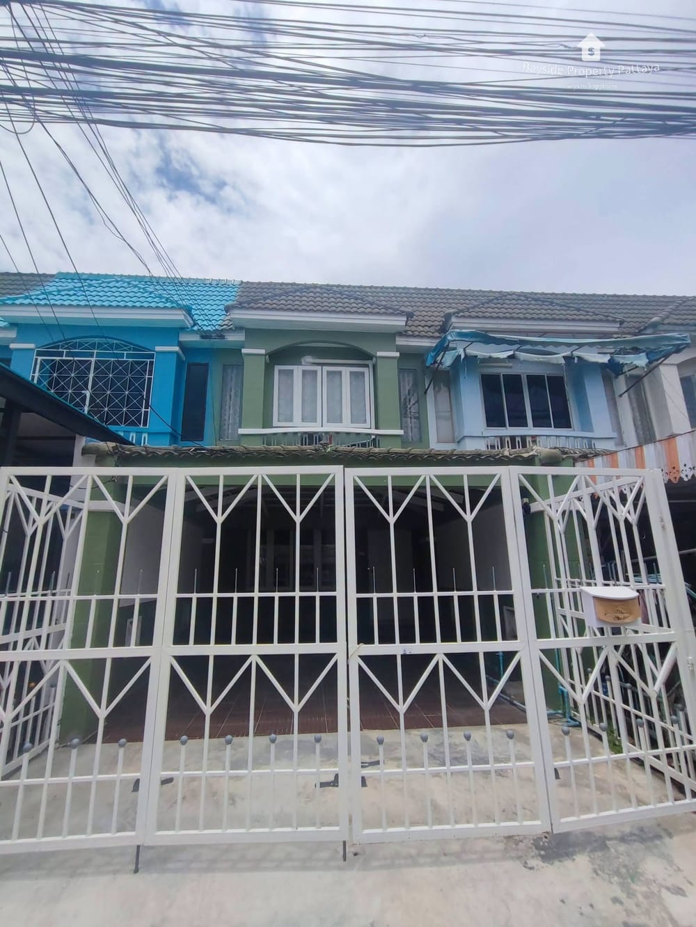 2-bedroom-townhouse-for-rent-in-east-pattaya-with-air-conditioning-bpp-426 1