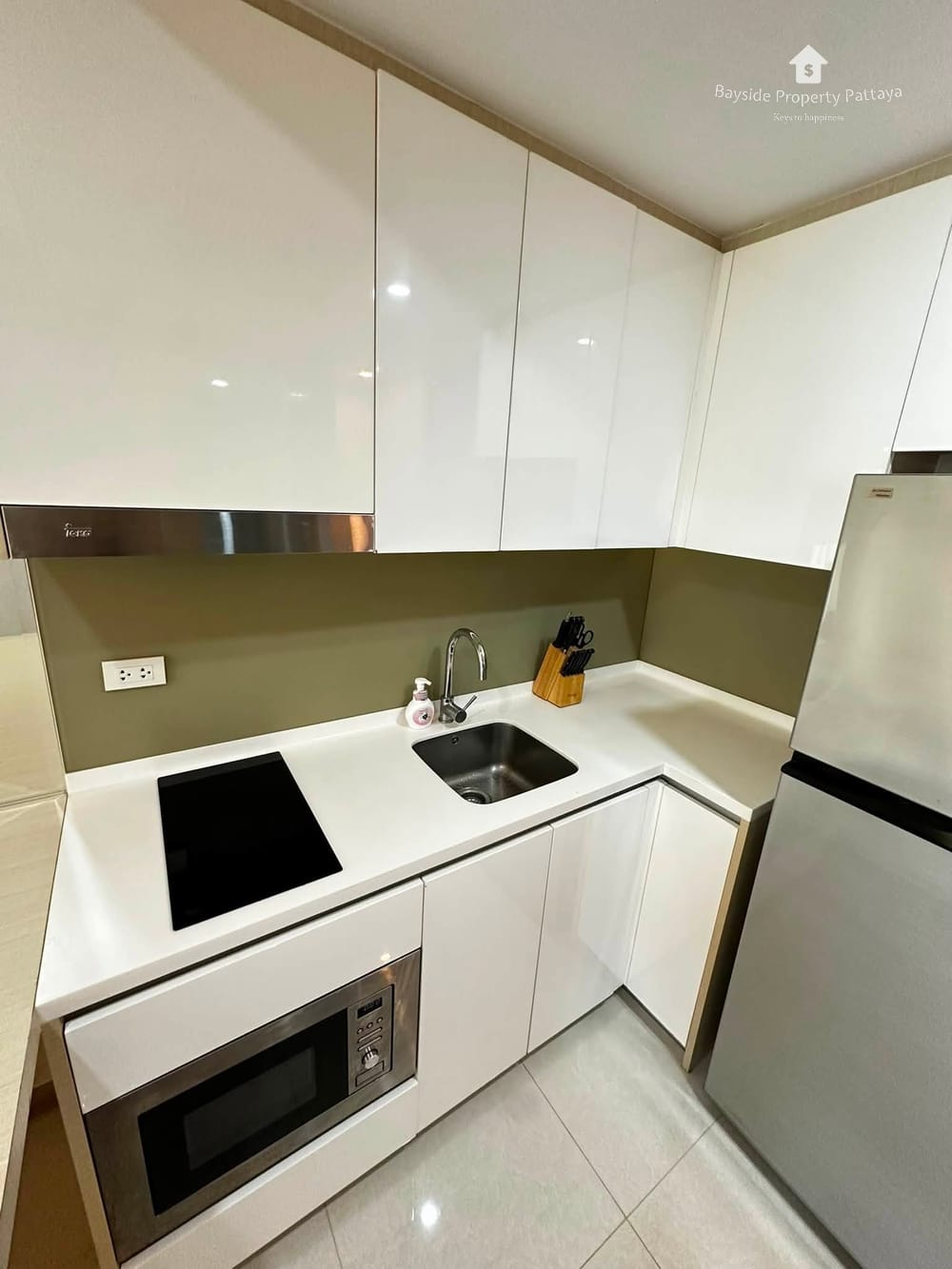 Sea View Pool Villa for Rent at The Riviera Jomtien, Pattaya - 24/7 Security 14