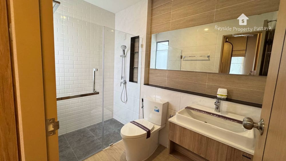 Spacious 4-Bedroom House with 24/7 Security in Nong Pla Lai, Pattaya 7