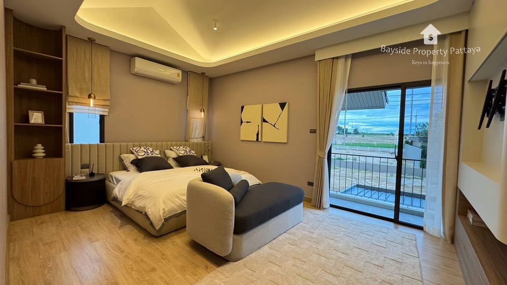 Spacious 4-Bedroom House with 24/7 Security in Nong Pla Lai, Pattaya 5