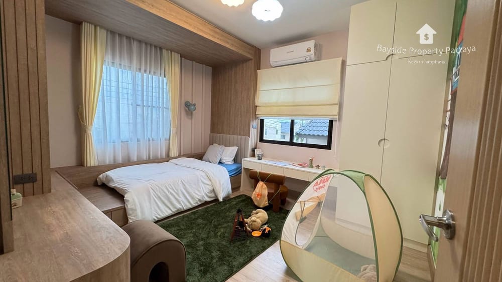 Spacious 4-Bedroom House with 24/7 Security in Nong Pla Lai, Pattaya 9
