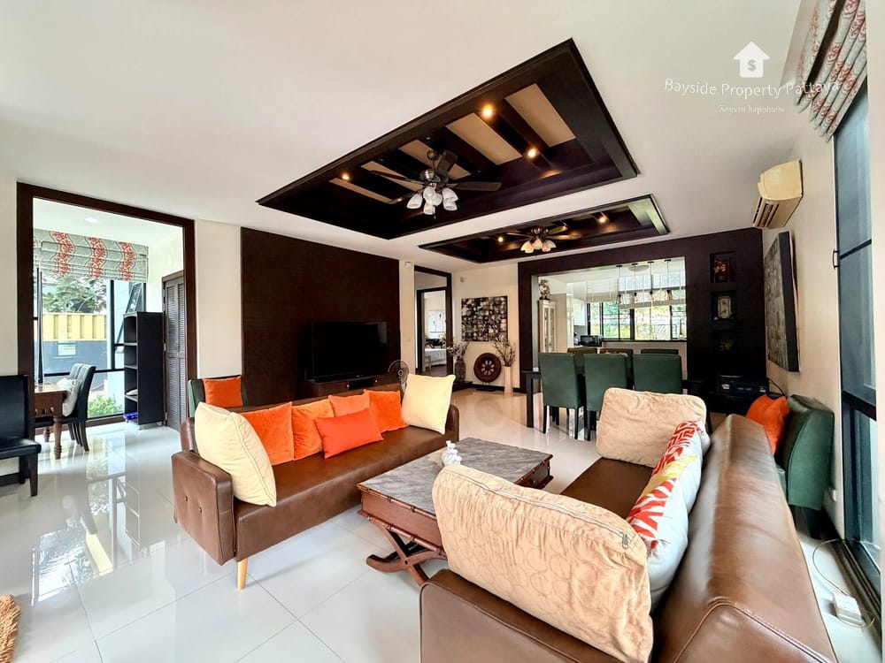Geräumiges Einfamilienhaus (3 Schlafzimmer) in East Pattaya mit Stadtblick und Klimaanlage 5