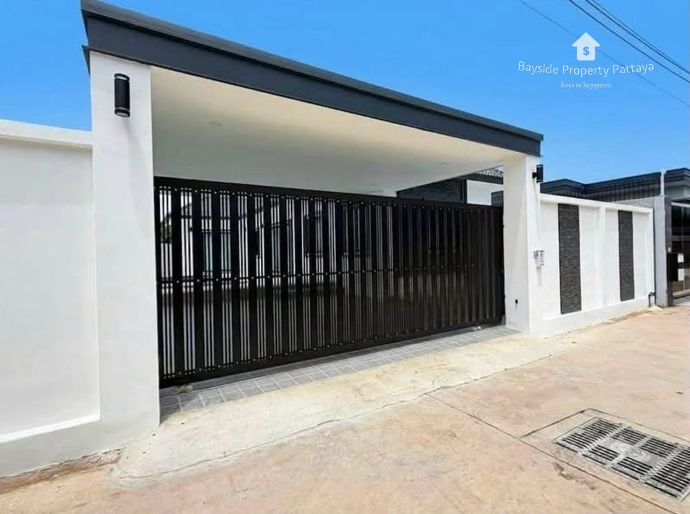 Moderne Poolvilla mit 3 Schlafzimmern und Stadtblick zum Verkauf in East Pattaya 11