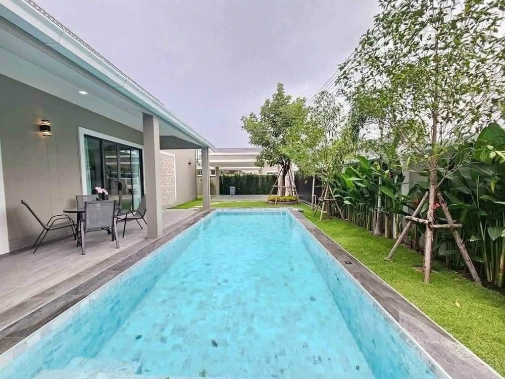 3-bedroom-pool-villa-for-sale-in-east-pattaya-with-air-conditioning-bpp-440 1