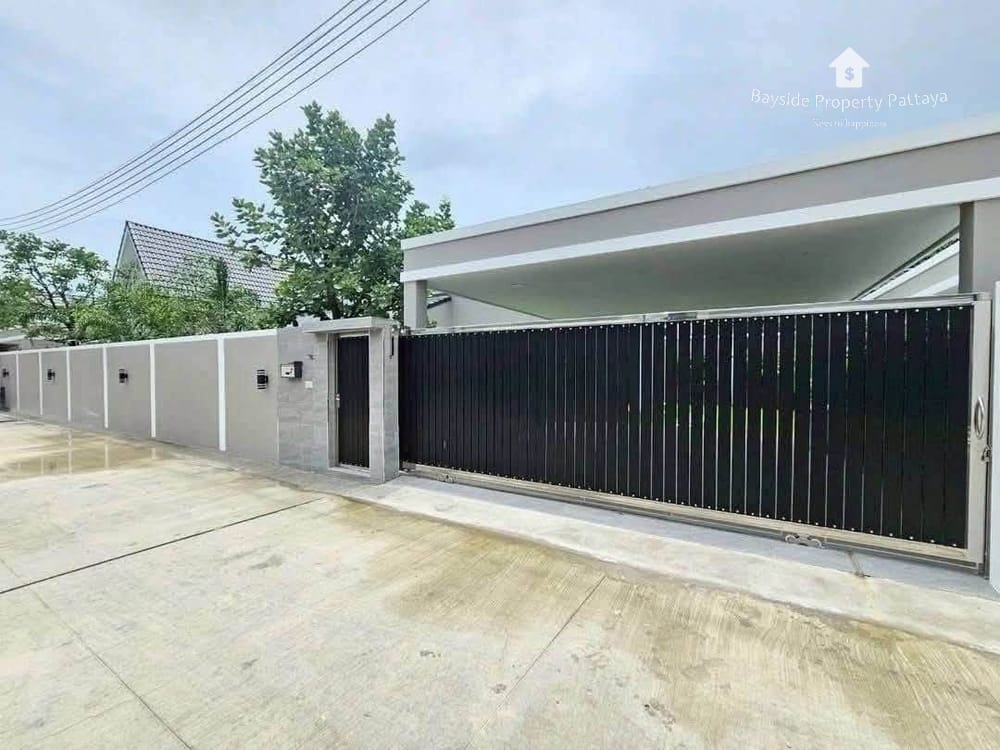 3-bedroom-pool-villa-for-sale-in-east-pattaya-with-air-conditioning-bpp-440 3