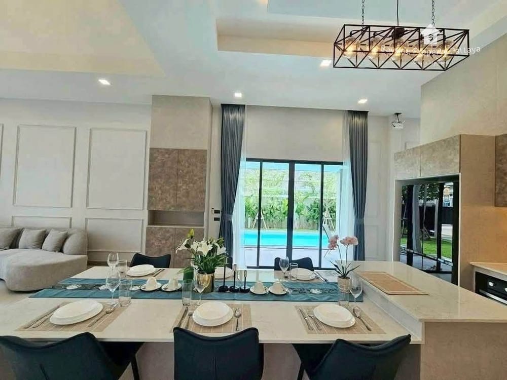 3 Bedroom Pool Villa for Sale in East Pattaya with Air Conditioning 7