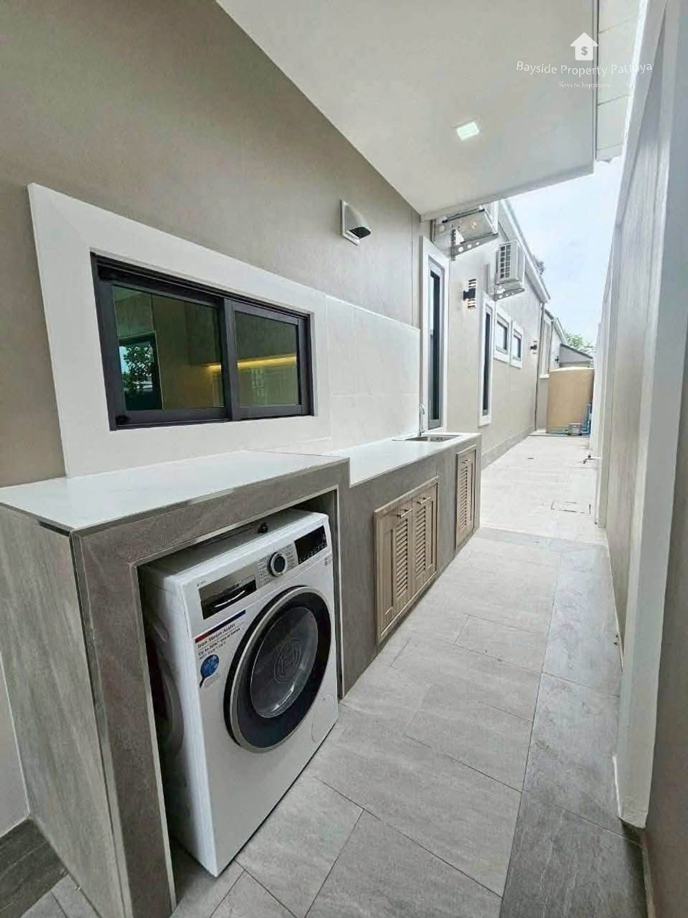 3 Bedroom Pool Villa for Sale in East Pattaya with Air Conditioning 15