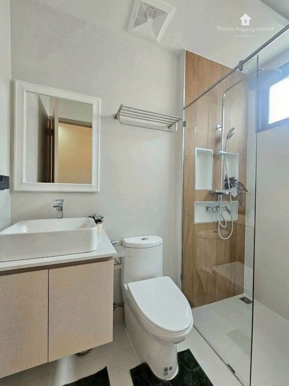 3 Bedroom Pool Villa for Sale in East Pattaya with Air Conditioning 16