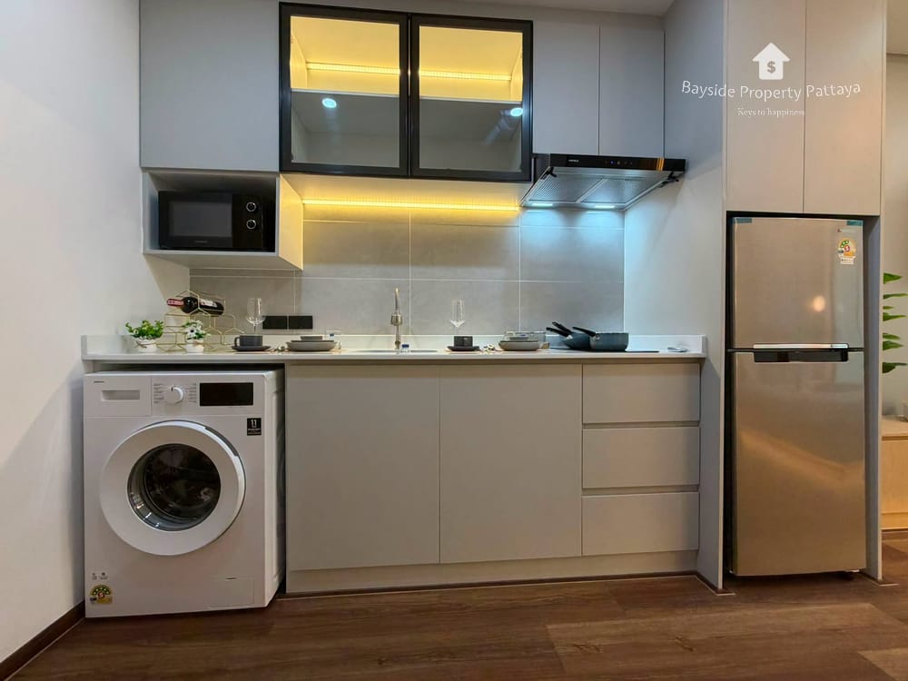 Modern 1-Bedroom Studio for Sale with Air Conditioning in Pratumnak, Pattaya 7